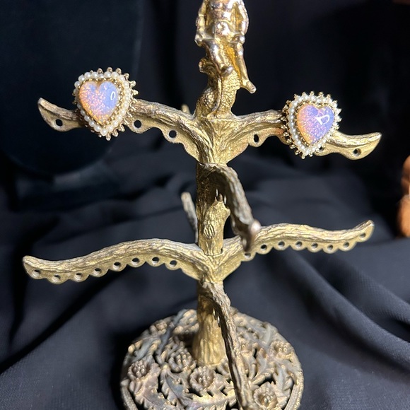 VTG Beautiful Fake seed pearl and Opal Heart screw back earrings. - Picture 2 of 9